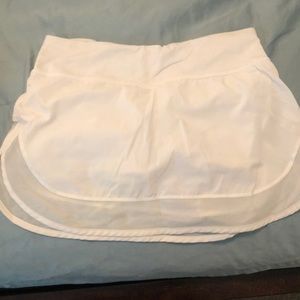 White Lululemon skort